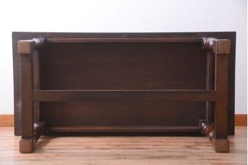 ヴィンテージ家具　イギリスビンテージ　オーク材製!重厚なダイニングテーブル