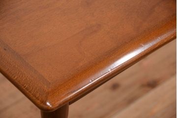 中古　飛騨産業　キツツキマーク　組み立て式ダイニングテーブル