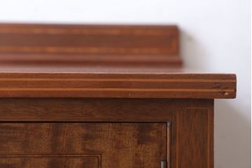ヴィンテージ家具　イギリスビンテージ　象嵌!サイドキャビネット