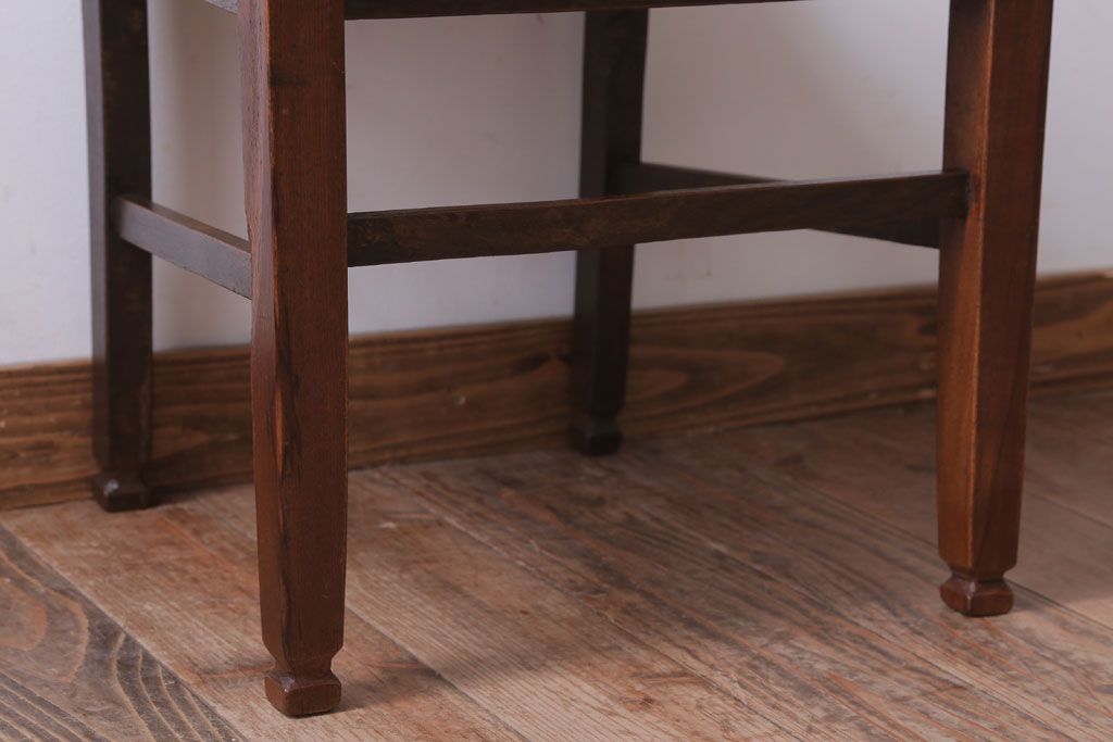 アンティーク家具　和製アンティーク　オーク材のシンプルなチェア