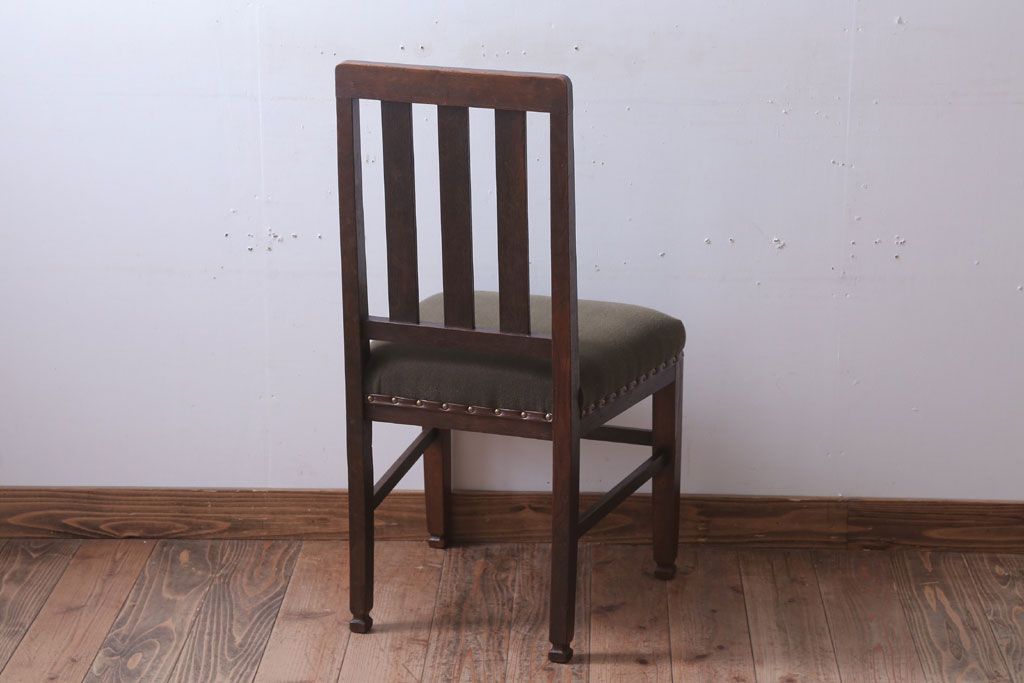 アンティーク家具　和製アンティーク　オーク材のシンプルなチェア