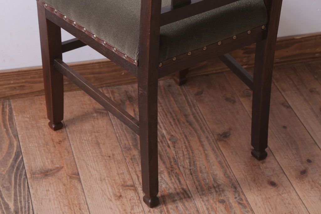 アンティーク家具　和製アンティーク　オーク材のシンプルなチェア