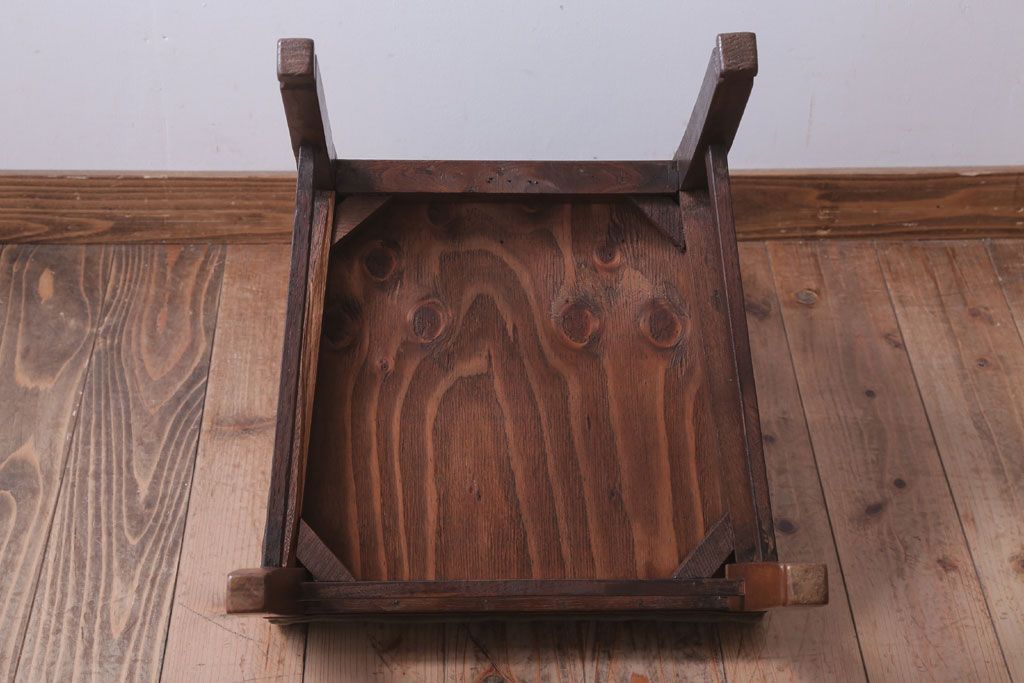 アンティーク家具　和製アンティーク　オーク材のシンプルなチェア