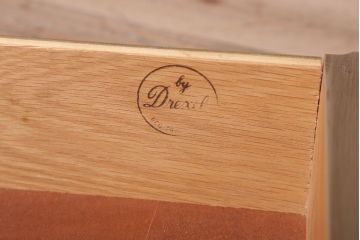 ヴィンテージ家具　ビンテージ　DREXEL HERITAGE(ドレクセルヘリテイジ)　サイドテーブル