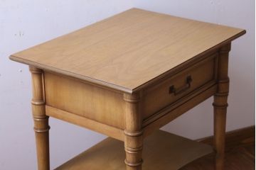 ヴィンテージ家具　ビンテージ　DREXEL HERITAGE(ドレクセルヘリテイジ)　サイドテーブル