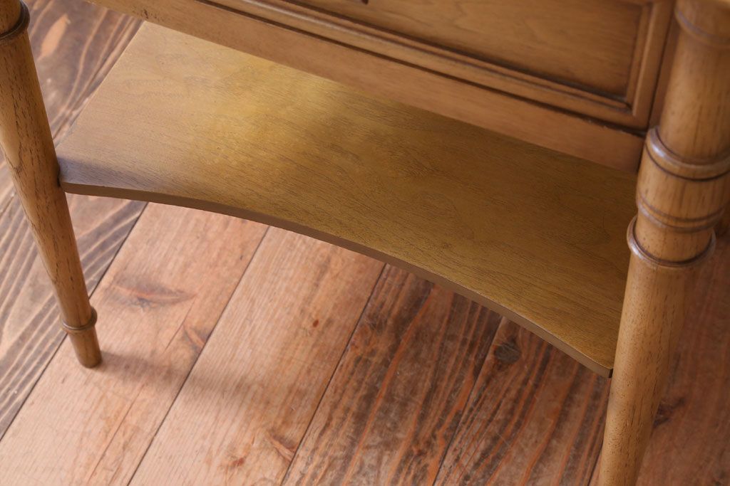 ヴィンテージ家具　ビンテージ　DREXEL HERITAGE(ドレクセルヘリテイジ)　サイドテーブル