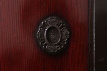アンティーク家具　古民具・骨董　明治〜大正　前面欅材の漆塗り大川箪笥(水屋箪笥)