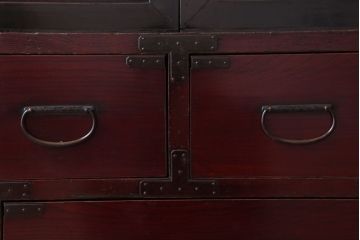 アンティーク家具　古民具・骨董　明治〜大正　前面欅材の漆塗り大川箪笥(水屋箪笥)