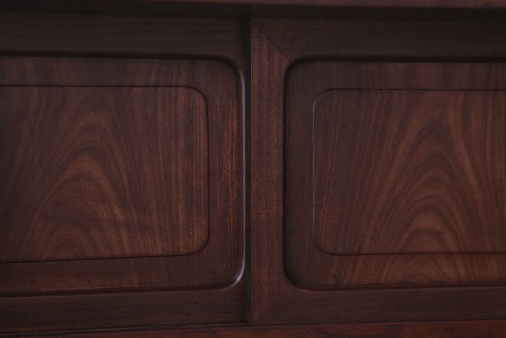 アンティーク家具　古民具・骨董　大正期　桑材製!上手物の高級アンティーク飾り棚