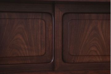 アンティーク家具　古民具・骨董　大正期　桑材製!上手物の高級アンティーク飾り棚