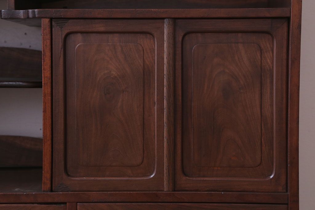 アンティーク家具　古民具・骨董　大正期　桑材製!上手物の高級アンティーク飾り棚