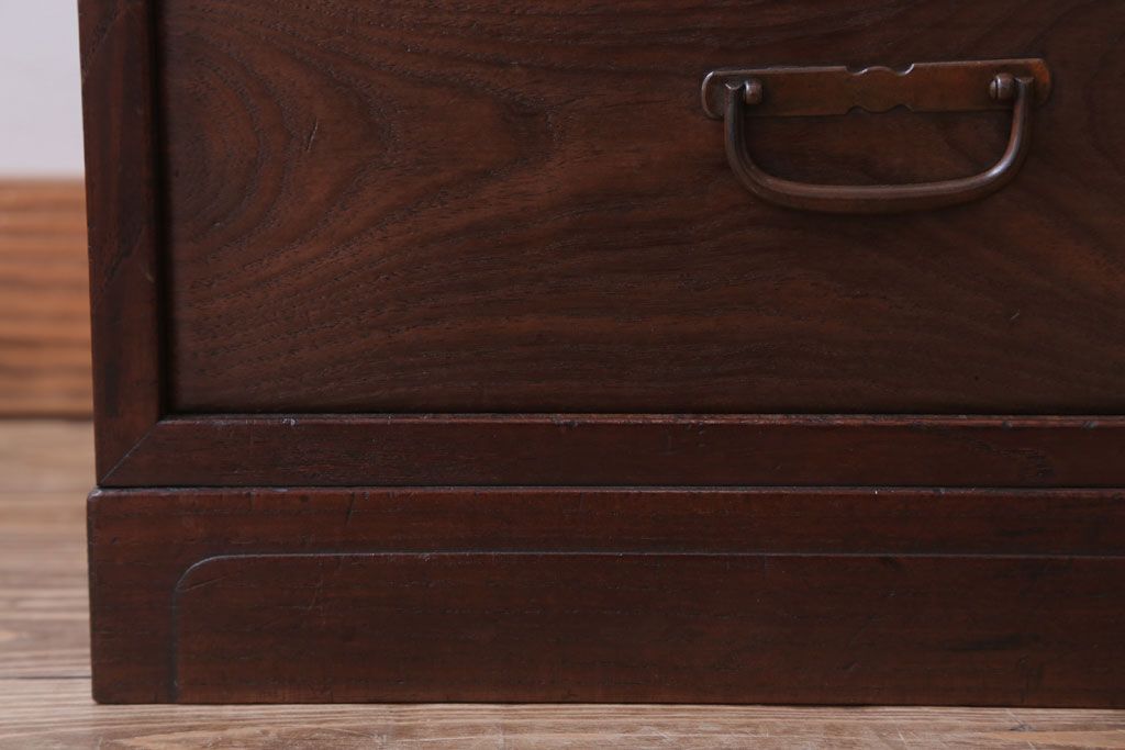 アンティーク家具　古民具・骨董　大正期　桑材製!上手物の高級アンティーク飾り棚