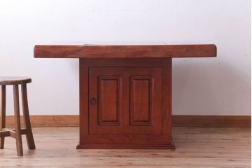 アンティーク雑貨　中古　伝統木芸士　石橋武士作　欅製　炉付きテーブル(定価65万円)