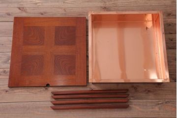 アンティーク雑貨　中古　伝統木芸士　石橋武士作　欅製　炉付きテーブル(定価65万円)