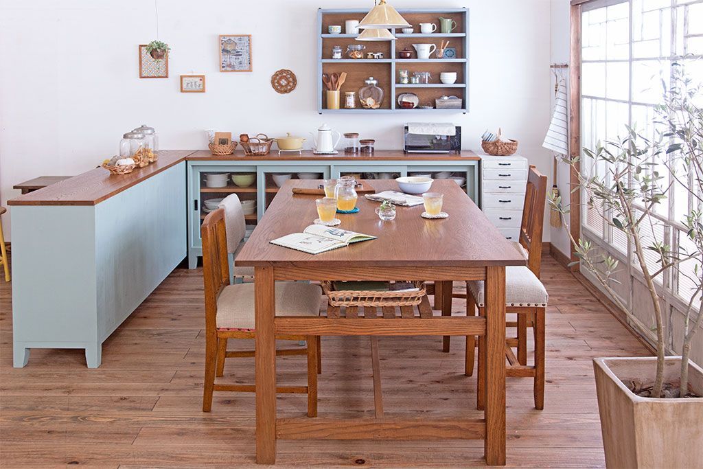 レトロ家具　和製アンティーク　アンティークリネン!クッション座面のシンプルでレトロな角スツール