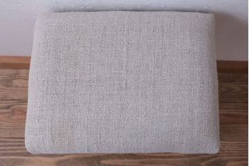 レトロ家具　和製アンティーク　アンティークリネン!クッション座面のシンプルでレトロな角スツール