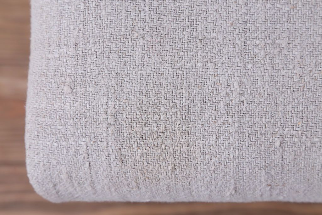 レトロ家具　和製アンティーク　アンティークリネン!クッション座面のシンプルでレトロな角スツール