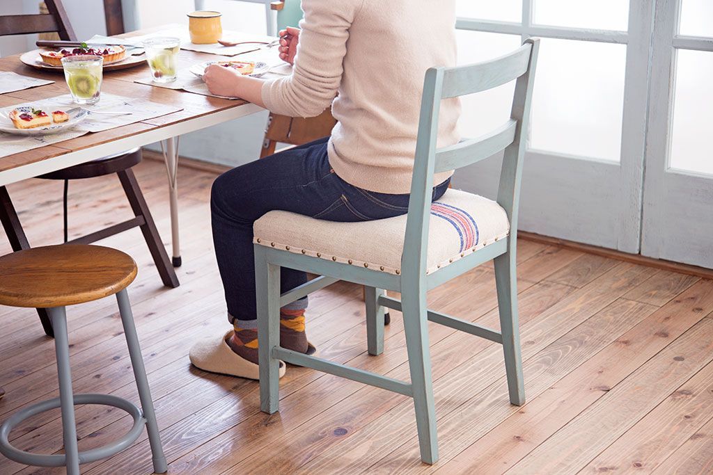 アンティーク家具　アンティークペイント　アンティークリネン座面のチェア(椅子)(3)