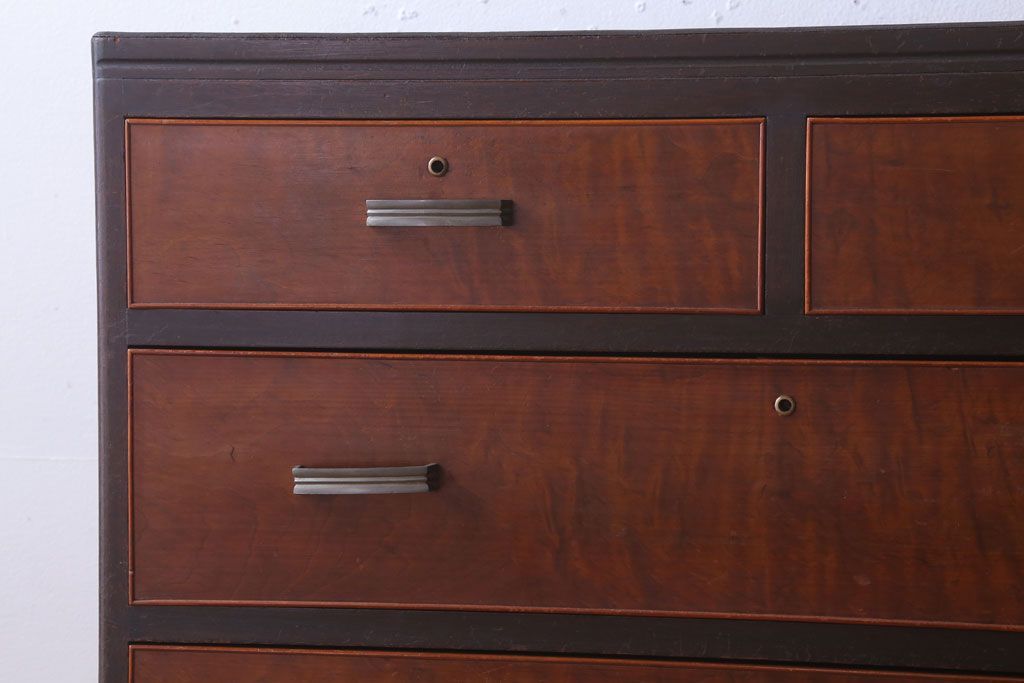 レトロ家具　昭和レトロ　シンプルデザイン!古い木のアンティークチェスト