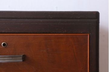 レトロ家具　昭和レトロ　シンプルデザイン!古い木のアンティークチェスト