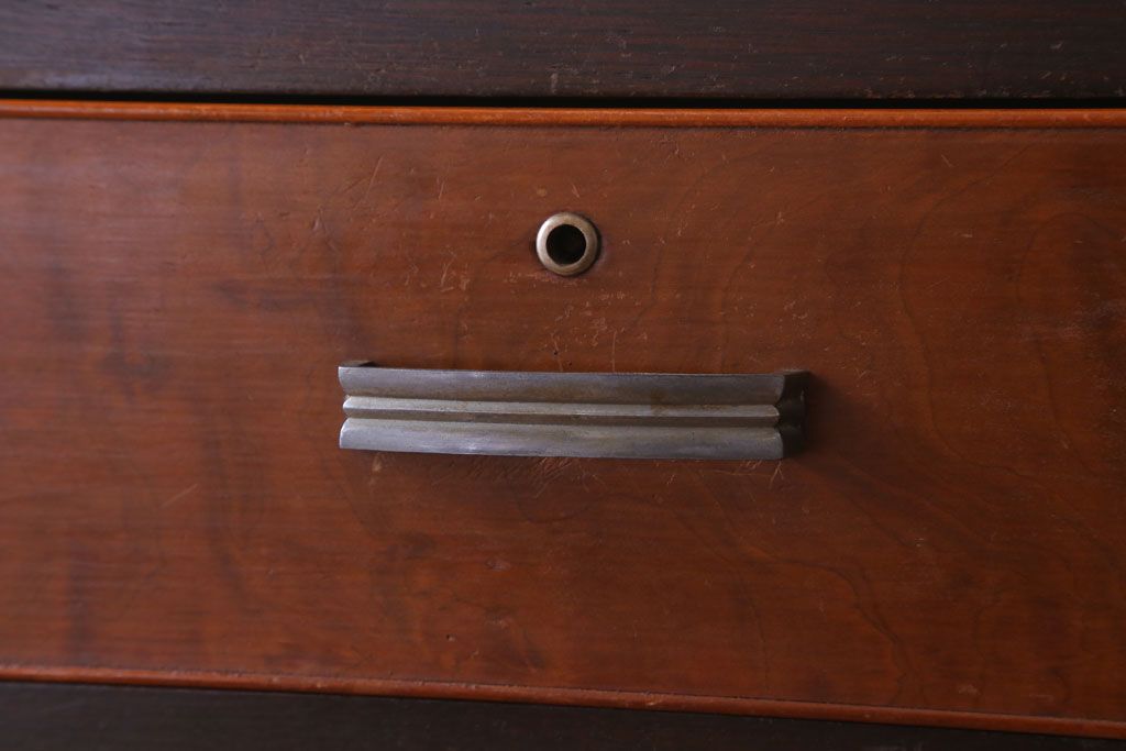 レトロ家具　昭和レトロ　シンプルデザイン!古い木のアンティークチェスト