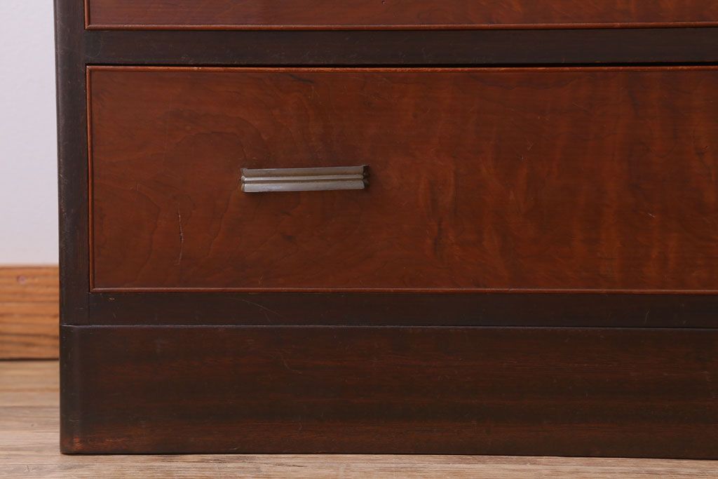 レトロ家具　昭和レトロ　シンプルデザイン!古い木のアンティークチェスト