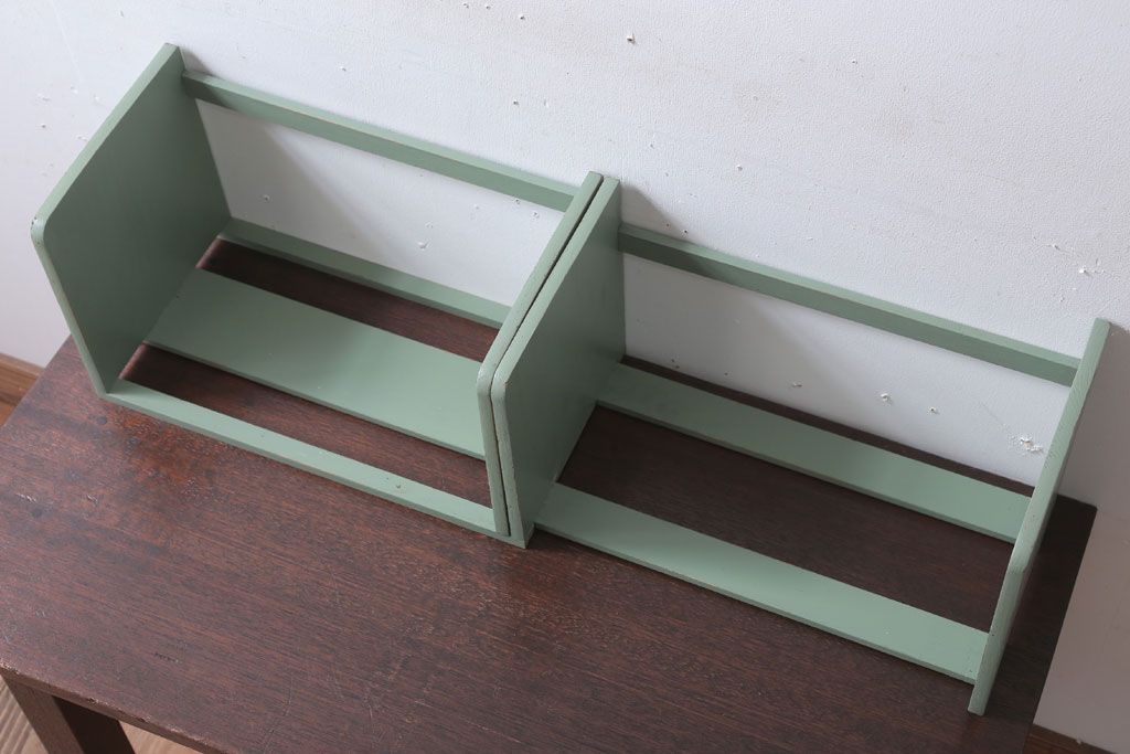 アンティーク雑貨　アンティークペイント　グレーがかったグリーンのスライド本立て