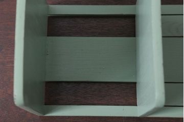 アンティーク雑貨　アンティークペイント　グレーがかったグリーンのスライド本立て