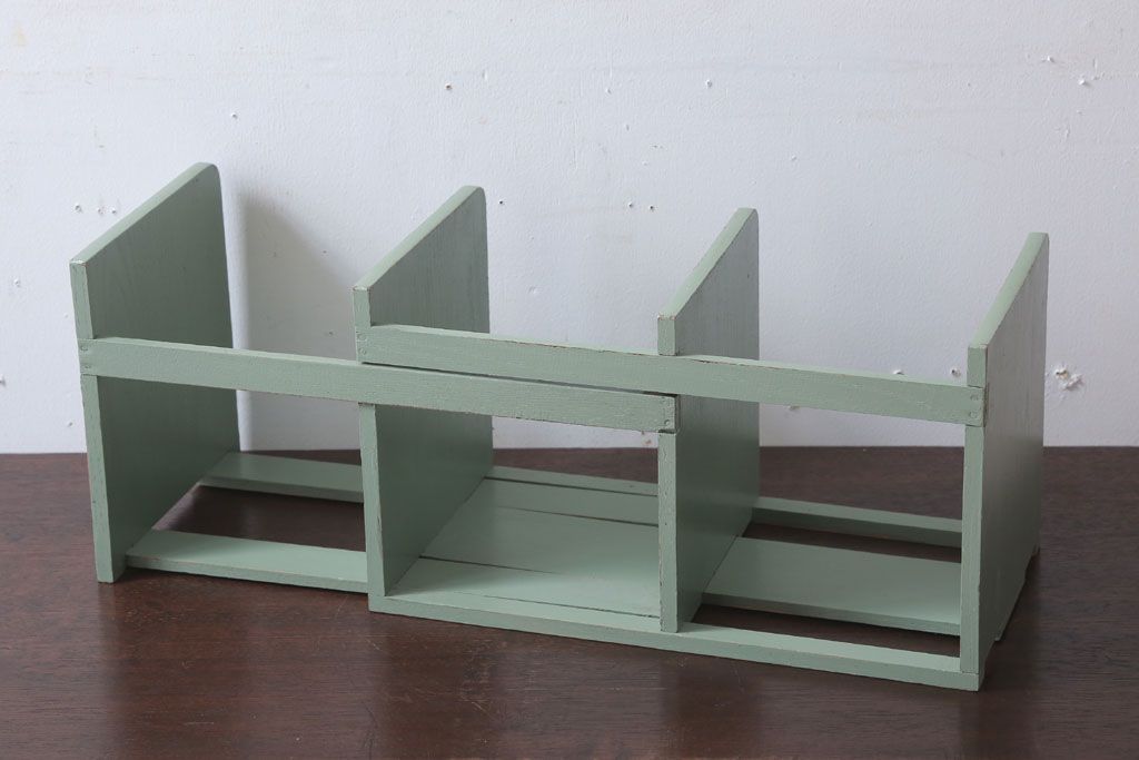 アンティーク雑貨　アンティークペイント　グレーがかったグリーンのスライド本立て