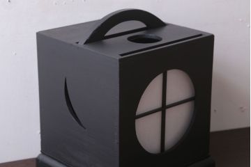 アンティーク雑貨　アンティークペイント　つや消しブラックの有明行灯