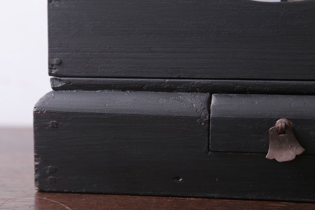 アンティーク雑貨　アンティークペイント　つや消しブラックの有明行灯