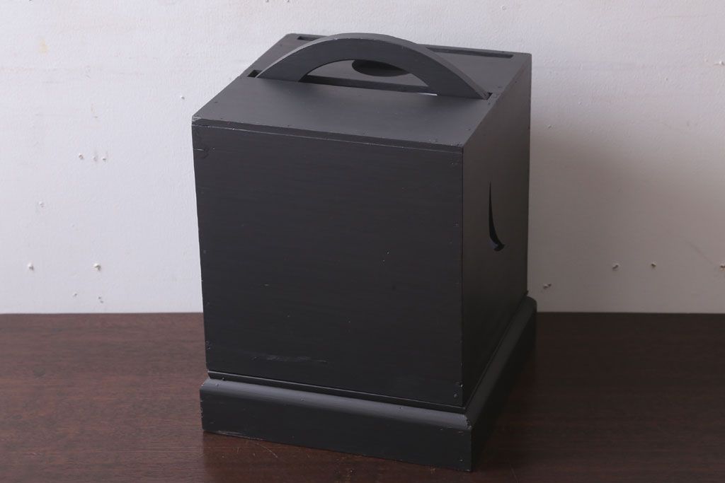 アンティーク雑貨　アンティークペイント　つや消しブラックの有明行灯