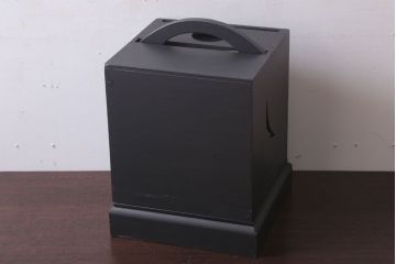 アンティーク雑貨　アンティークペイント　つや消しブラックの有明行灯