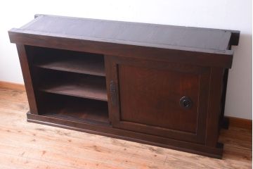 アンティーク家具　古民具・骨董　鏡板玉杢材!前面欅の上手物水屋箪笥サイドボード(水屋箪笥)