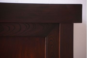 アンティーク家具　古民具・骨董　鏡板玉杢材!前面欅の上手物水屋箪笥サイドボード(水屋箪笥)