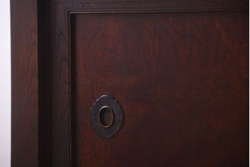 アンティーク家具　古民具・骨董　鏡板玉杢材!前面欅の上手物水屋箪笥サイドボード(水屋箪笥)