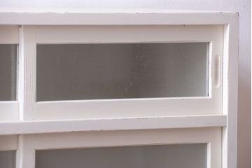 アンティーク家具　アンティークペイント　引き出し付き!気泡・すりガラス入りのおしゃれな戸棚(収納棚)