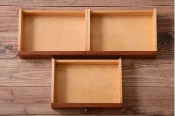 ヴィンテージ家具　北欧ビンテージ　作業台付き!上品なドレッシングチェスト