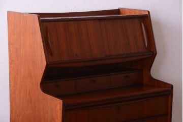 ヴィンテージ家具　北欧ビンテージ　作業台付き!上品なドレッシングチェスト