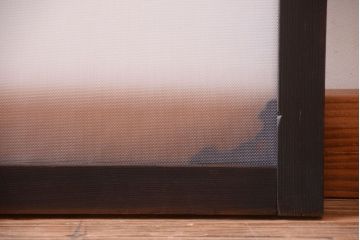 大正ロマン　上品なレトロガラス入りの木製明り取り