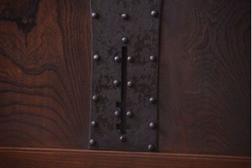 和製アンティーク　玉杢一枚板の総欅蔵戸