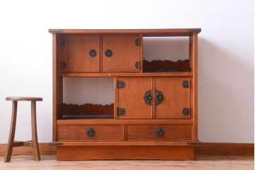 中古　民芸家具　上品な木味の屋久杉製収納棚(2)