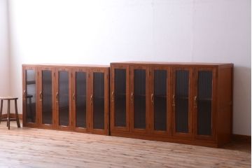 アンティーク家具　和製アンティーク　モールガラス入り!ネームプレート付きの古いロッカー