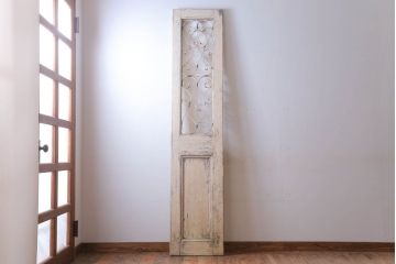 アンティーク　オリジナルペイントのおしゃれなドア