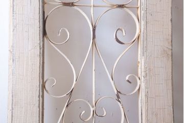 アンティーク　オリジナルペイントのおしゃれなドア