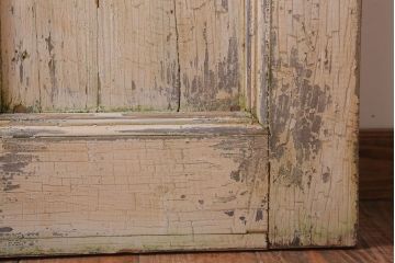 アンティーク　オリジナルペイントのおしゃれなドア