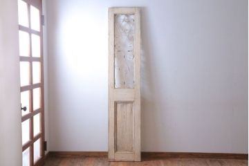 アンティーク　オリジナルペイントのおしゃれなドア