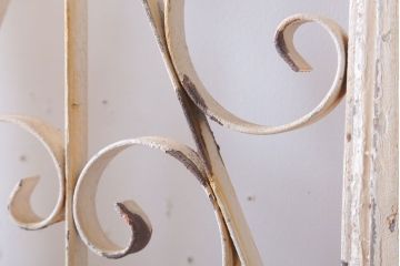 アンティーク　オリジナルペイントのおしゃれなドア