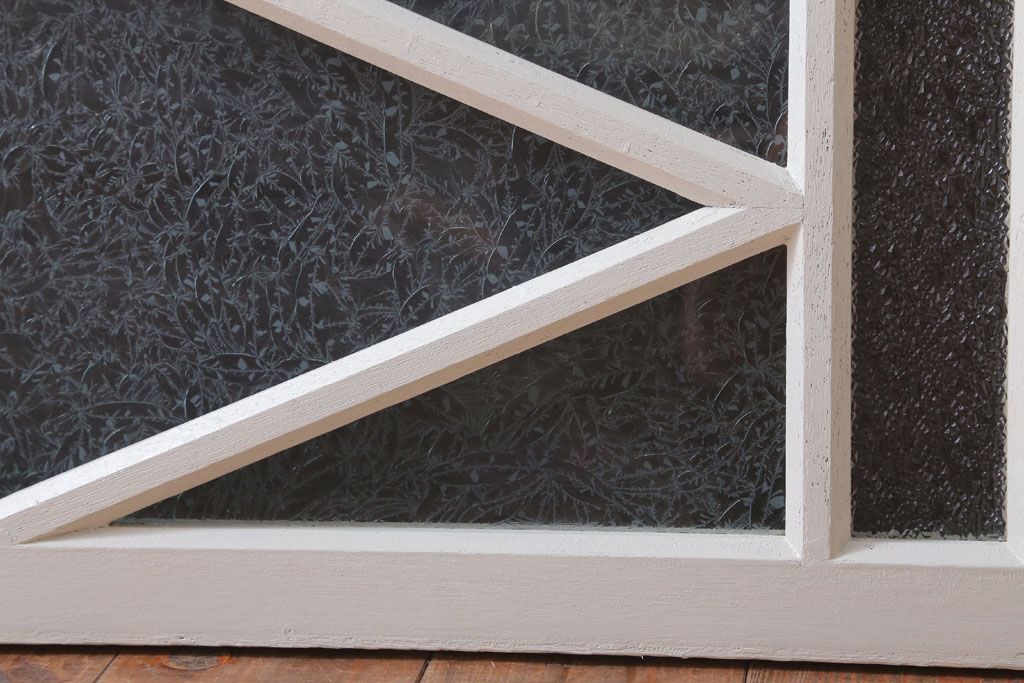 アンティーク　結霜・ダイヤガラス入り!ペイント明り取り