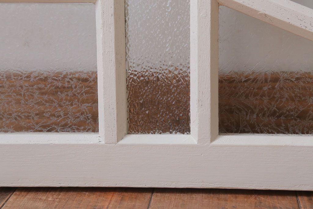 アンティーク　結霜・ダイヤガラス入り!ペイント明り取り